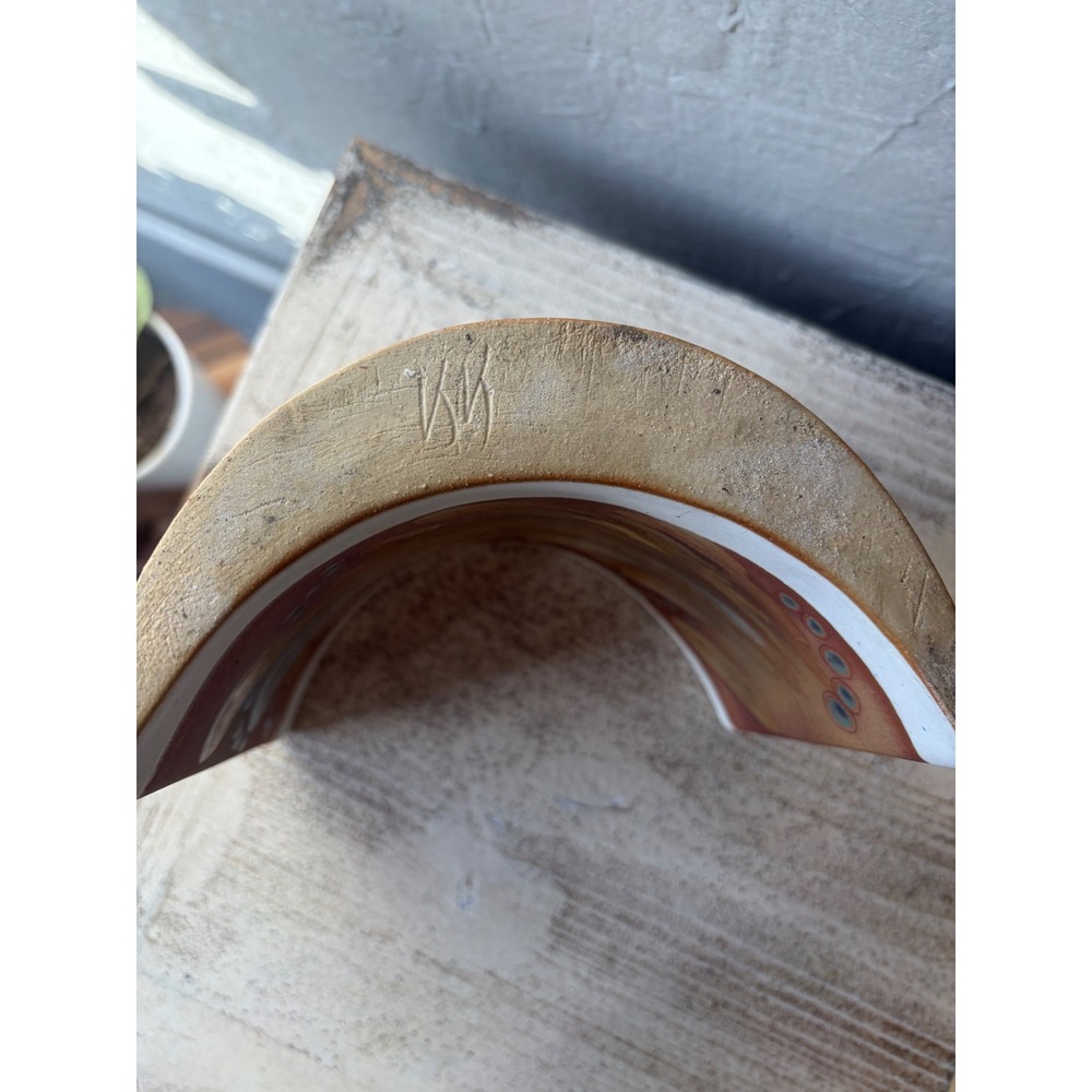Vintage Studio Pottery Curved Vase Gold Gilt Abstract Earth Tones Signed Art - Picture 3 of 6